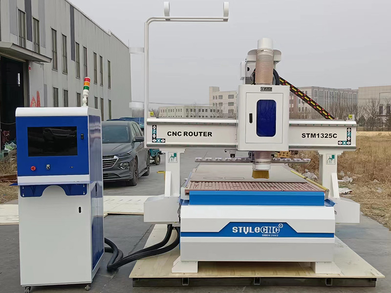 4x8 帶旋轉(zhuǎn)自動換刀裝置套件的自動換刀數(shù)控雕刻刻機 4x8 帶旋轉(zhuǎn)自動換刀裝置套件的自動換刀數(shù)控雕刻刻機