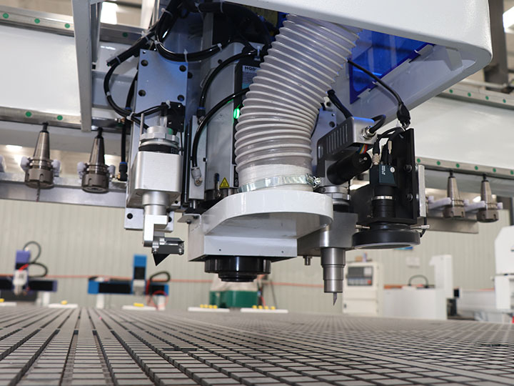 數(shù)控雕刻刻機和振動刀切割系統(tǒng)組合 數(shù)控雕刻刻機和振動刀切割系統(tǒng)組合