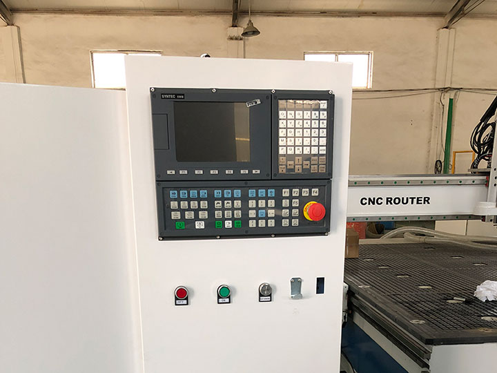 SYNTEC 系統(tǒng)及配件，適用于帶盤式自動(dòng)換刀系統(tǒng)的數(shù)控木雕機(jī)