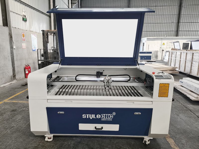 雙頭 CO2 紙張和紙板激光切割機 雙頭 CO2 紙張和紙板激光切割機