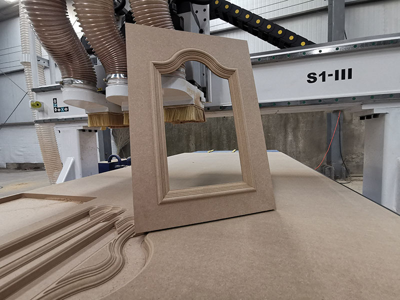 4x8 用于櫥柜制造項目的木材數控機床 4x8 用于櫥柜制造項目的木材數控機床