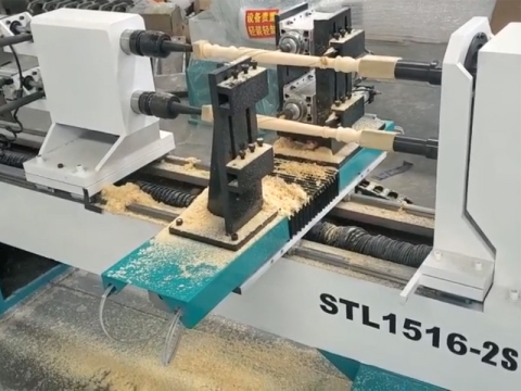 雙軸數(shù)控木工車床，配備雙主軸，適用于木工