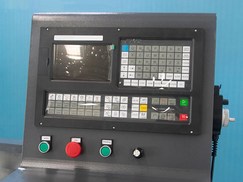 全尺寸七合一數控木工車削銑削中心出售