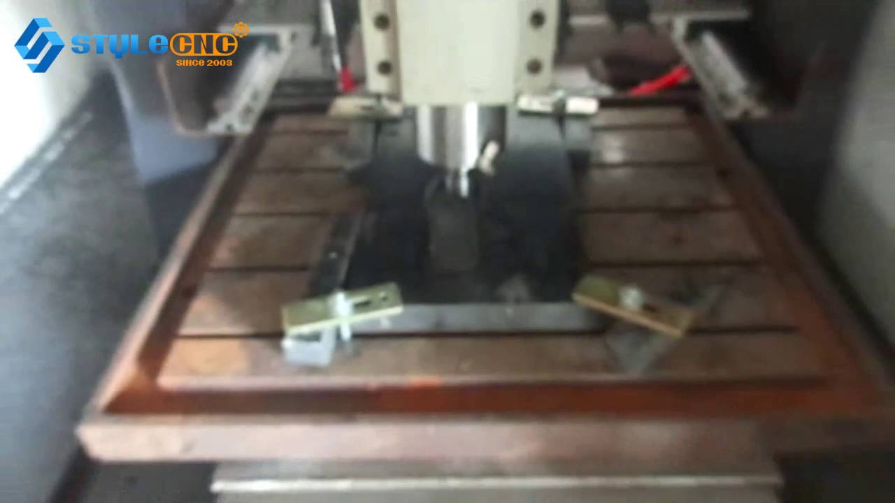 自動換刀數(shù)控自動換刀鞋模機 自動換刀數(shù)控自動換刀鞋模機