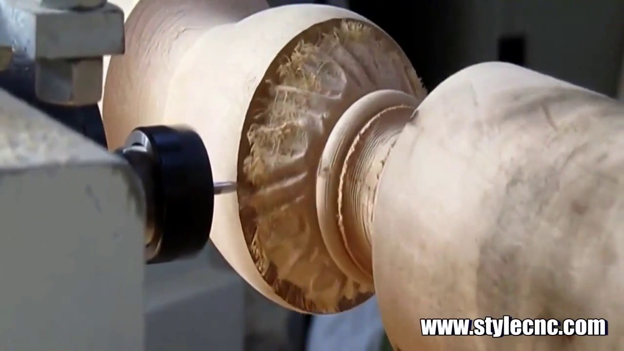 用于桌腿和樓梯欄桿的工業(yè)數(shù)控木工車床 用于桌腿和樓梯欄桿的工業(yè)數(shù)控木工車床