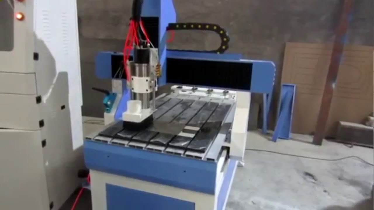 家用小型臺式數控雕刻機,帶換刀裝置 家用小型臺式數控雕刻機,帶換刀裝置